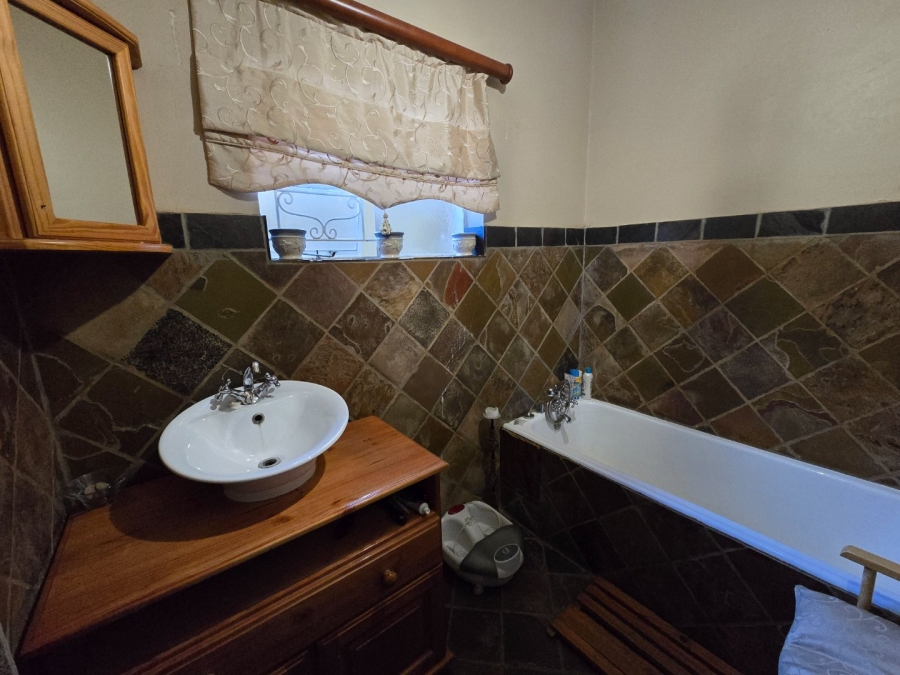 4 Bedroom Property for Sale in Dan Pienaar Free State